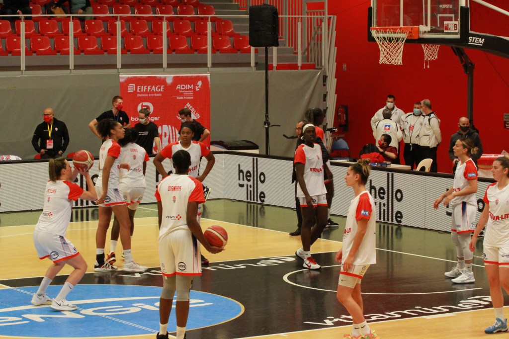 Les Guerrières manquent leur premier&nbsp;combat