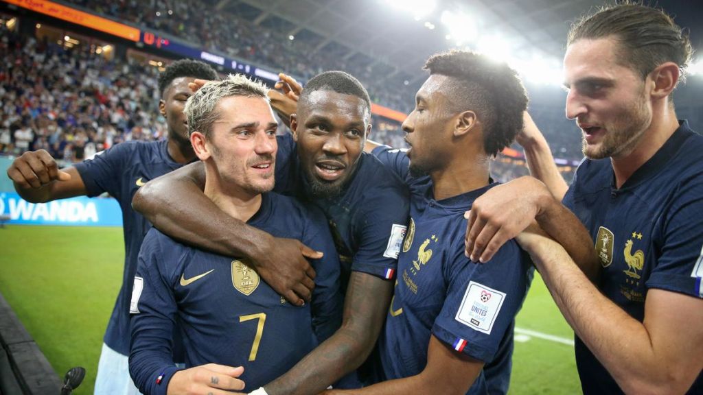 France-Danemark : Grâce à un doublé de Mbappe, la France bat le Danemark et se qualifie pour les&nbsp;huitièmes