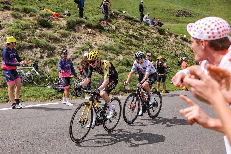 Le duel Vingegaard -Pogacar, Philipsen intraitable, Victor Lafay, ce qu’il ne fallait pas manquer de cette première semaine de&nbsp;Tour