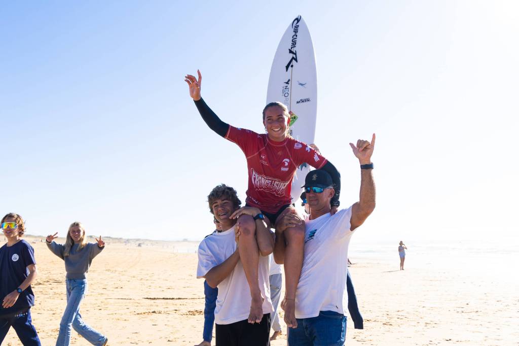 Anaïs Blanchard © FFSurf : WeCreative : Robin Aussenac