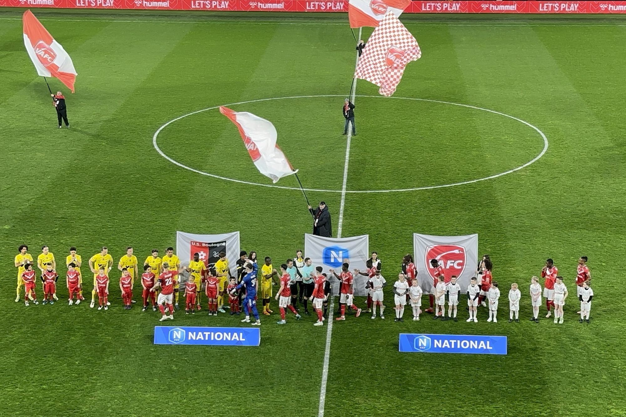 Sport en Nord : Derby perdu et montée quasiment à oublier, la triste soirée du VAFC