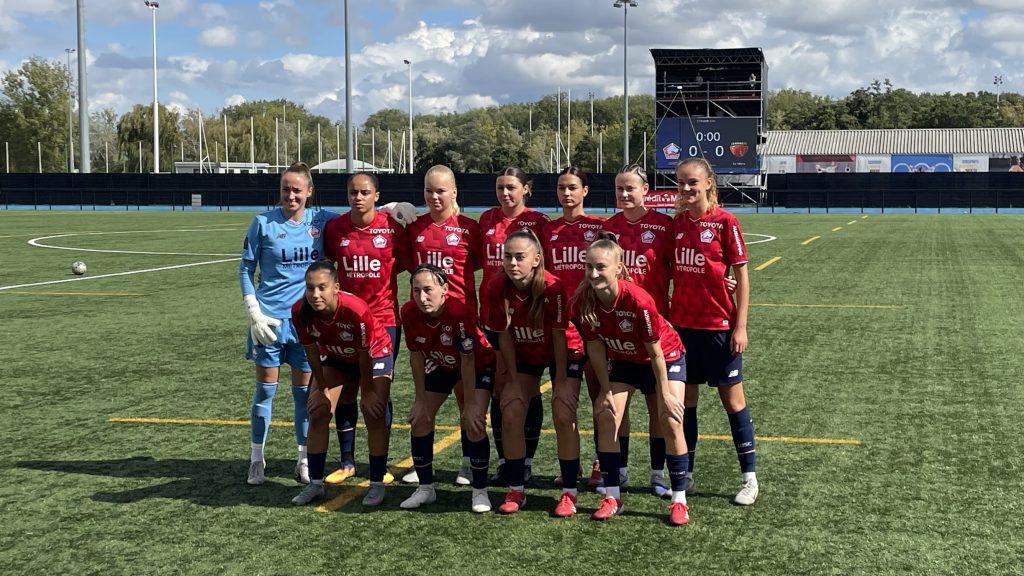 Photo d'équipe du LOSC Féminines avant le match face au Mans FC.