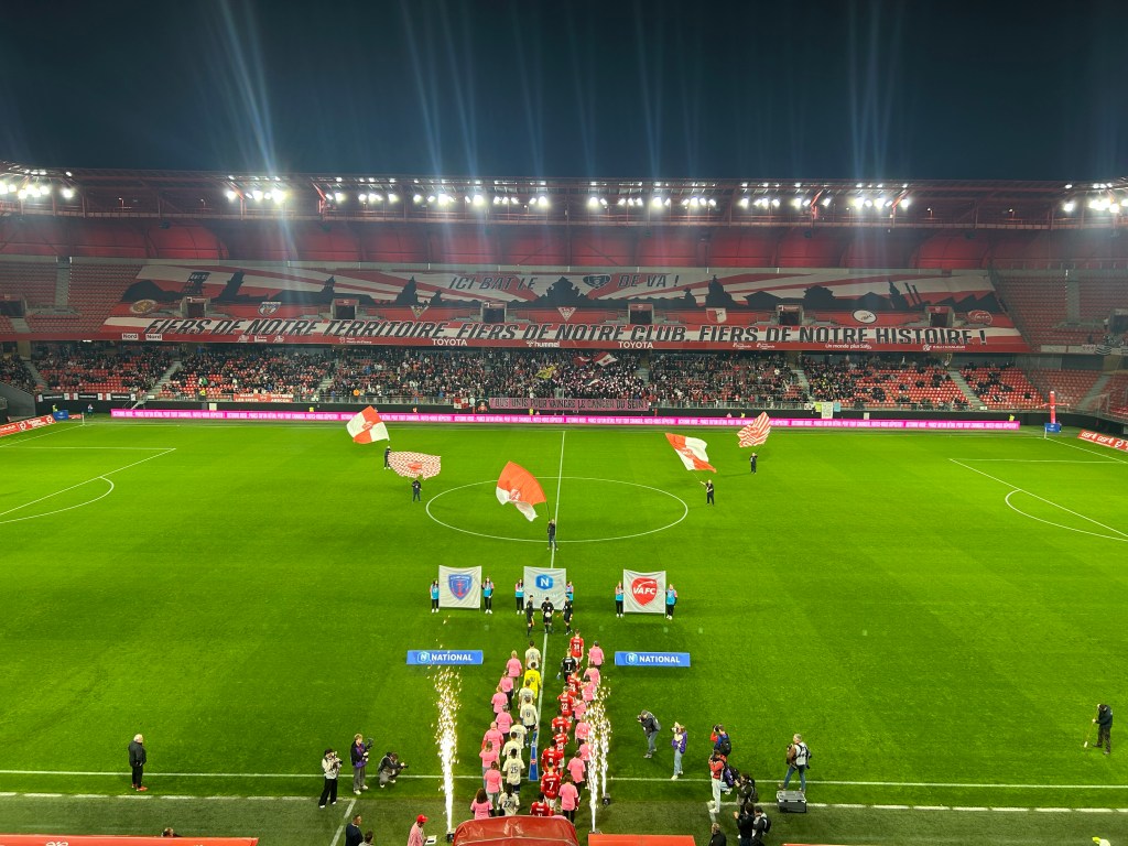 Football : Stéphane Moulin « sans solution » après le nouveau revers du VAFC face à&nbsp;Concarneau