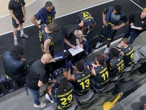 Basketball : Les Boulonnais largement dépassés par une belle équipe de Fos-sur-Mer s’inclinent lourdement