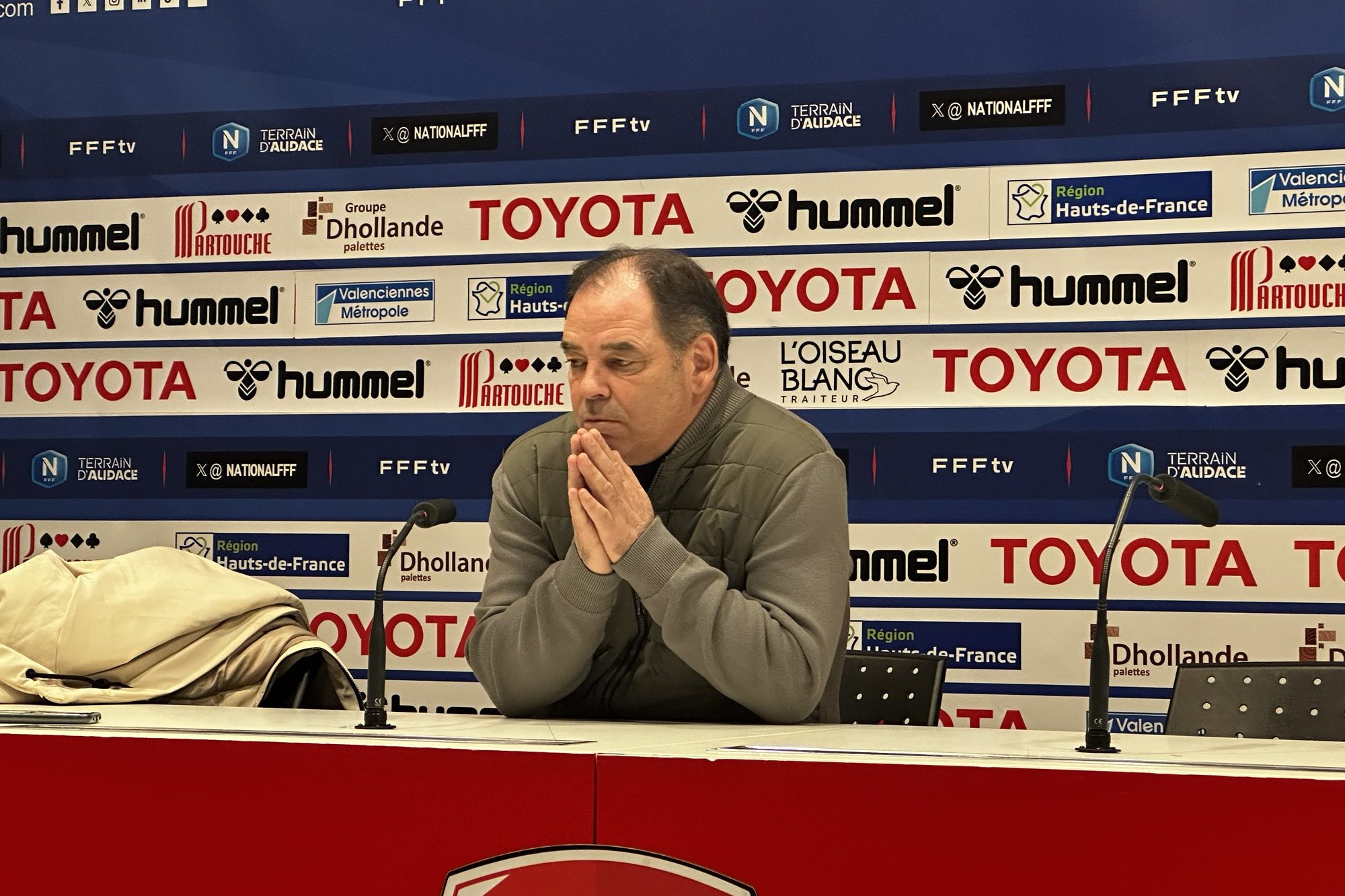 Stéphane Moulin en conférence de presse