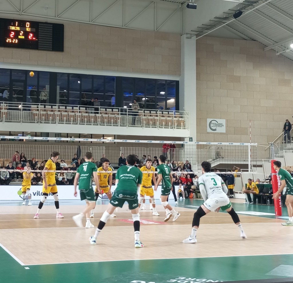 Volleyball : Après deux défaites consécutives, Tourcoing renoue avec la victoire en surclassant&nbsp;Nice