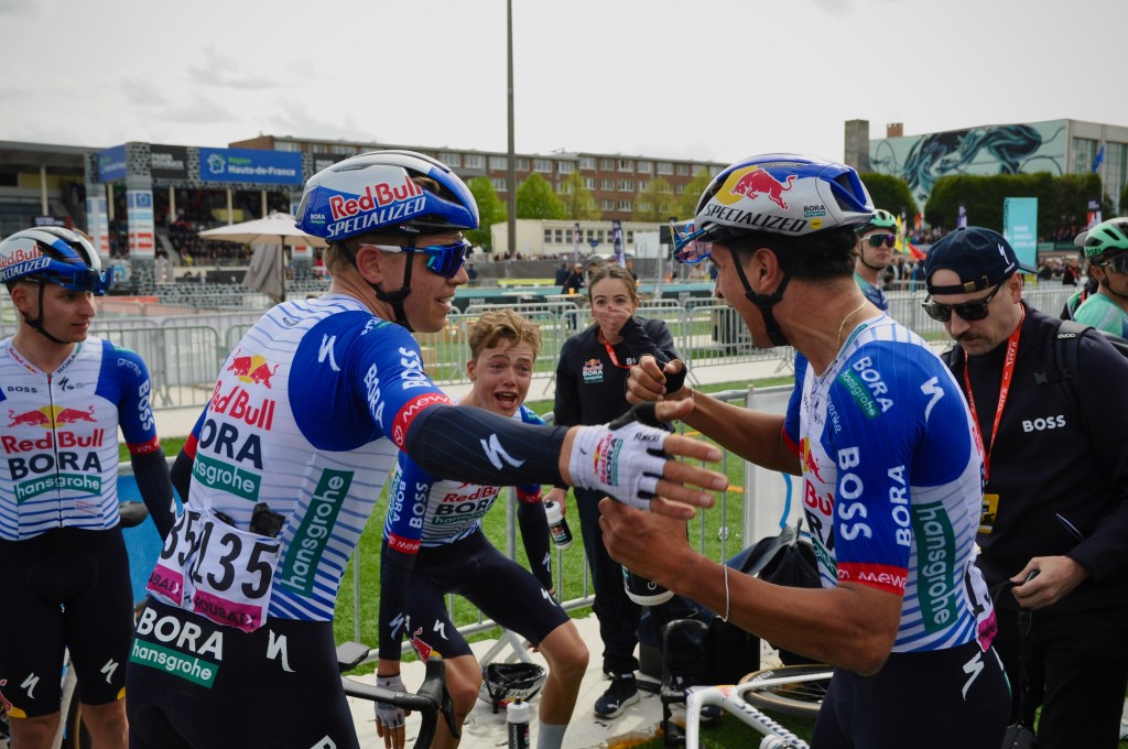 Cyclisme : « C’est magnifique », Davide Donati décroche Paris-Roubaix U23 pour quelques centimètres