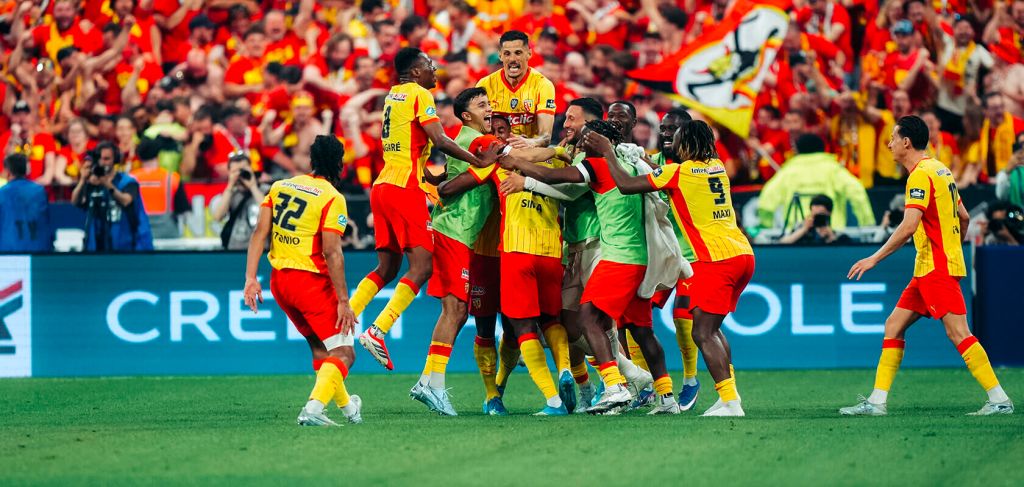 Football: Historique, Lens remporte sa première Coupe de&nbsp;France