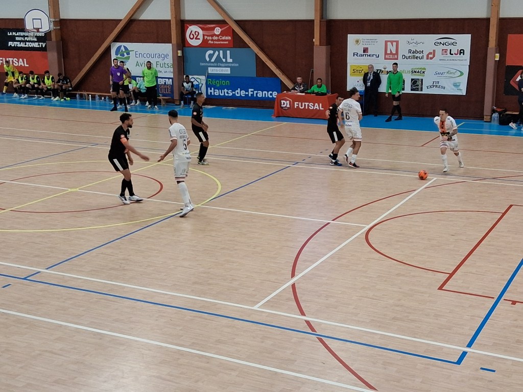 Futsal : Avion secoué par Laval dans un match à&nbsp;suspens