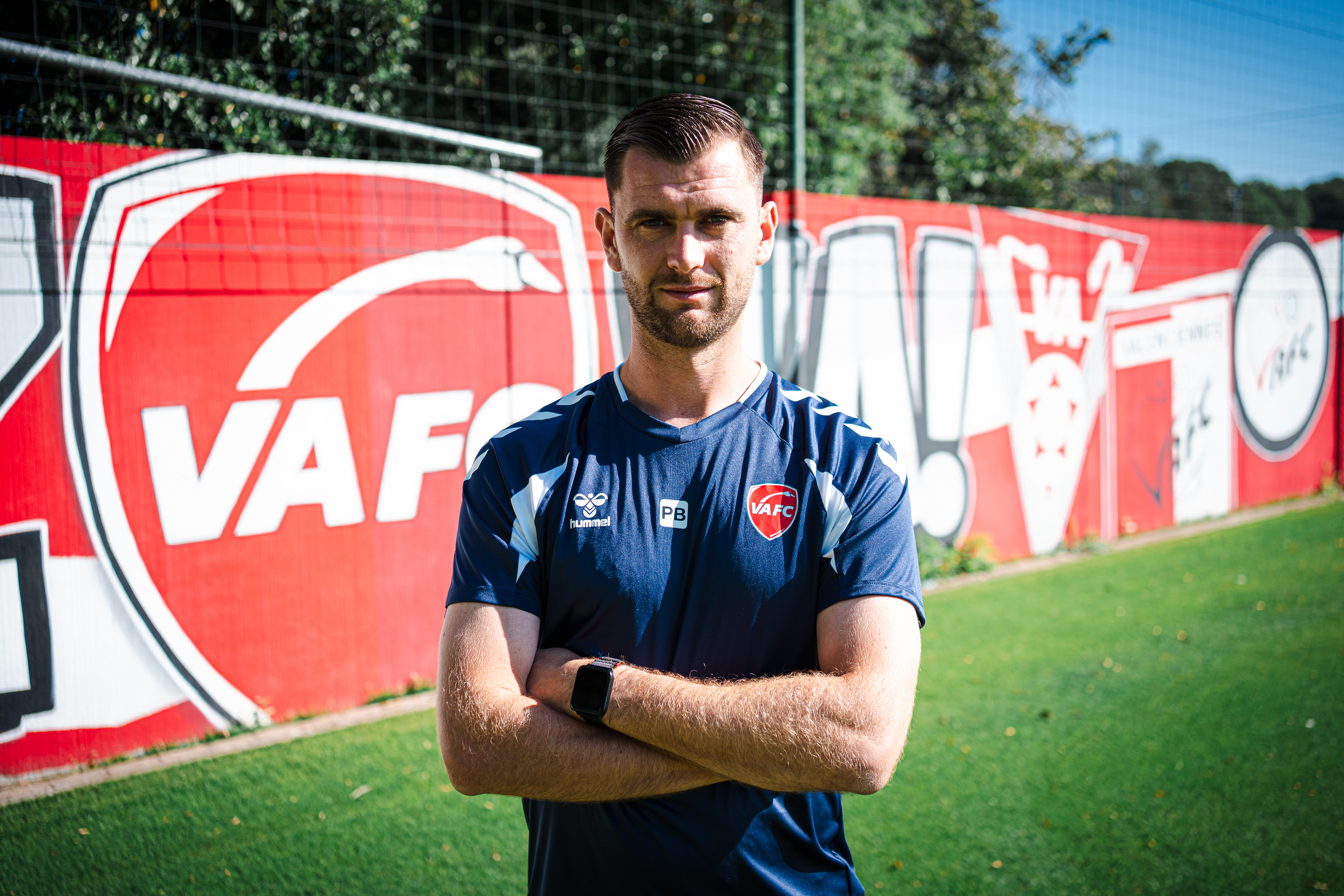 Football : Un « cadeau » de remerciement reçu par Pierre Blois, entraineur du Valenciennes FC après la démonstration en Coupe de France
